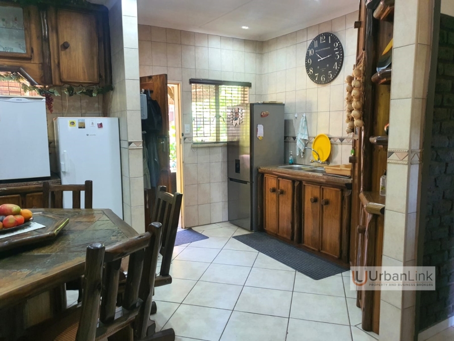 4 Bedroom Property for Sale in Safari Gardens North West